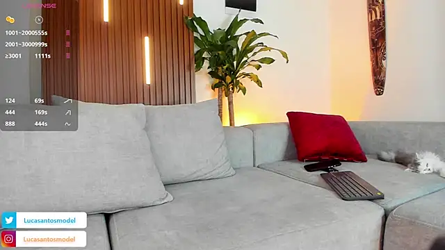 lucasanto  online show from October 17, 12:36 am