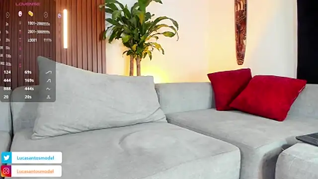 Snapshot of lucasanto_ chatting on December 14, 4:08 am lucasanto online show from December 14, 4:08 am