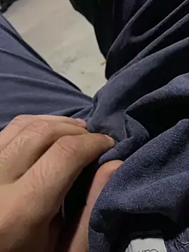 YawlingJingoist online show from December 16, 1:10 am