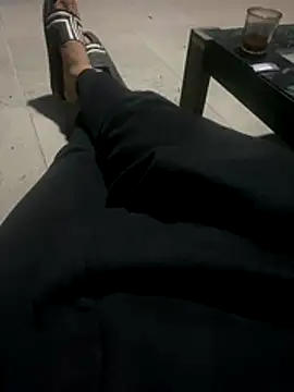 YawlingJingoist online show from December 14, 10:15 pm