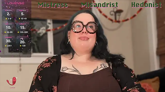 Snapshot of MissBika chatting on February 17, 2:31 am MissBika online show from February 17, 2:31 am