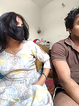 Snapshot of riya190 chatting on October 4, 8:38 am riya190 online show from October 4, 8:38 am