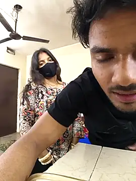 Snapshot of riya190 chatting on February 24, 6:26 pm riya190 online show from February 24, 6:26 pm