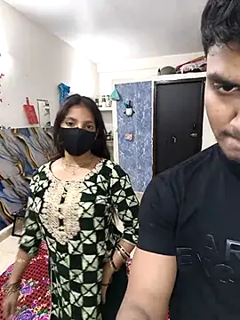 Snapshot of riya190 chatting on March 18, 6:17 pm riya190 online show from March 18, 6:17 pm