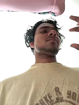 Snapshot of riya190 chatting on November 7, 8:41 am riya190 online show from November 7, 8:41 am