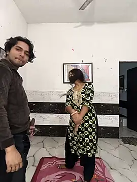 Snapshot of riya190 chatting on November 8, 5:49 pm riya190 online show from November 8, 5:49 pm