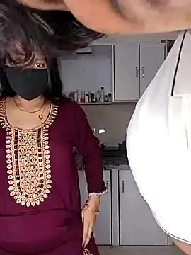 riya190 online show from May 9, 5:38 pm