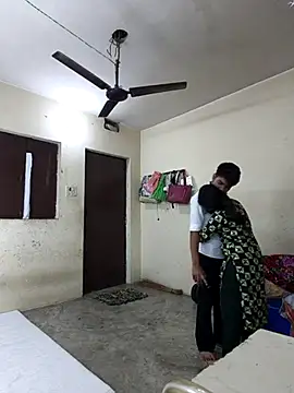 Snapshot of riya190 chatting on February 26, 5:53 pm riya190 online show from February 26, 5:53 pm