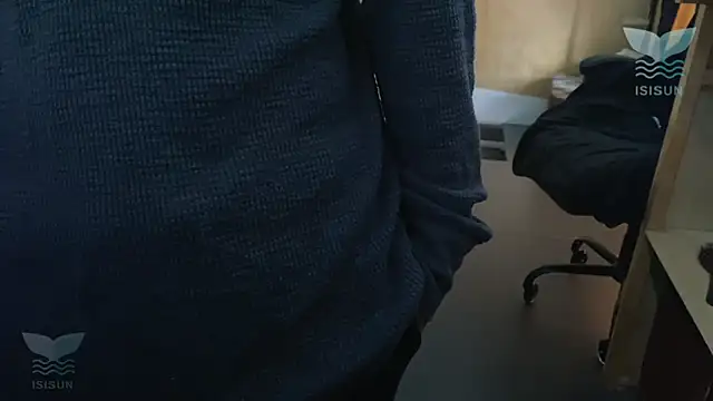 isissun03 online show from February 17, 12:35 pm