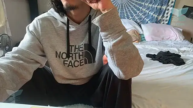 isissun03 online show from December 22, 4:40 pm