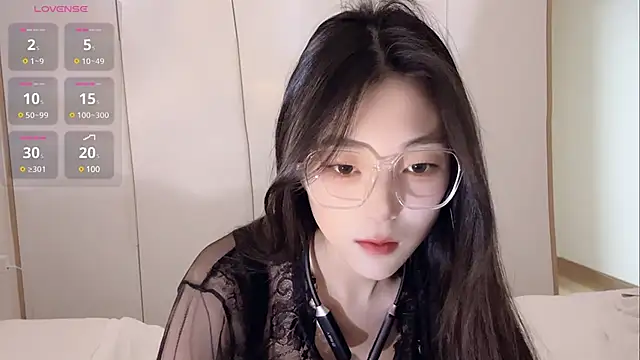 Snapshot of Sweet-Angel999 chatting on January 26, 2:30 pm Sweet-Angel999 online show from January 26, 2:30 pm
