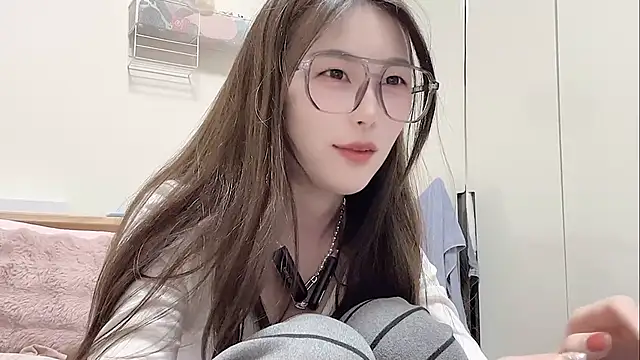 Sweet-Angel999 online show from March 12, 4:44 pm