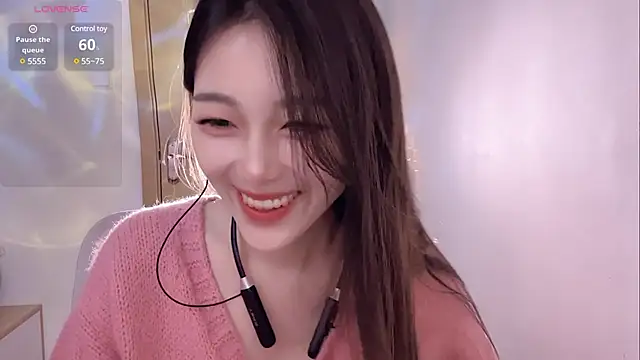 Snapshot of Sweet-Angel999 chatting on December 29, 7:22 pm Sweet-Angel999 online show from December 29, 7:22 pm