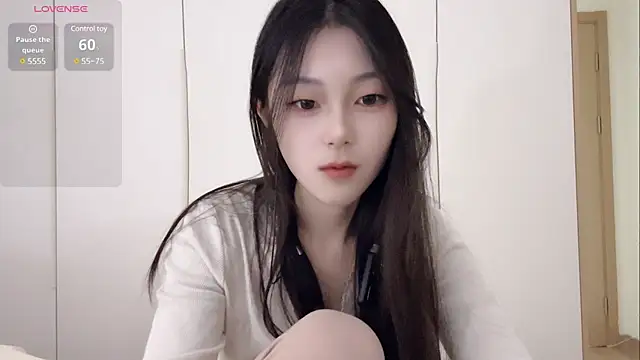 Snapshot of Sweet-Angel999 chatting on January 2, 6:34 pm Sweet-Angel999 online show from January 2, 6:34 pm