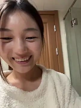 Snapshot of Sweet-Angel999 chatting on November 5, 9:40 pm Sweet-Angel999 online show from November 5, 9:40 pm