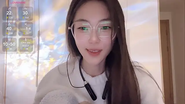Snapshot of Sweet-Angel999 chatting on February 27, 2:21 pm Sweet-Angel999 online show from February 27, 2:21 pm