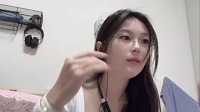 Sweet-Angel999 online show from March 13, 3:06 pm