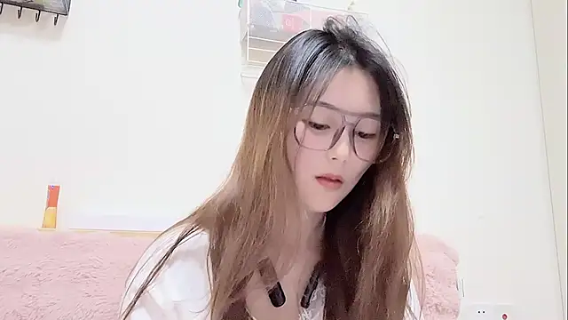 Snapshot of Sweet-Angel999 chatting on February 28, 4:17 pm Sweet-Angel999 online show from February 28, 4:17 pm