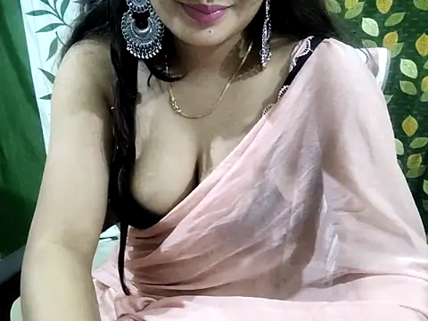 Aarvi Arora online show from March 3, 3:11 pm