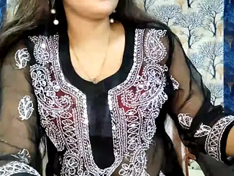 Snapshot of Aarvi_Arora chatting on November 27, 10:37 am Aarvi Arora online show from November 27, 10:37 am