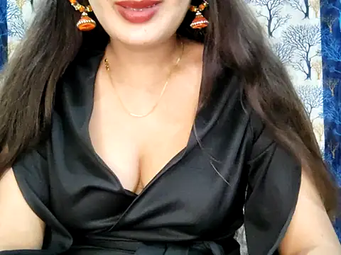 Aarvi Arora online show from October 17, 12:18 pm