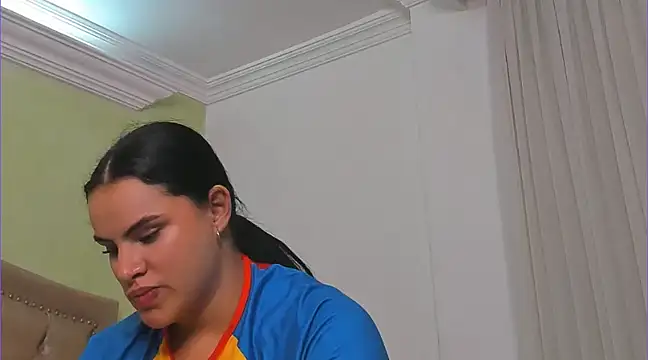 Luciluu20 online show from February 12, 1:19 am