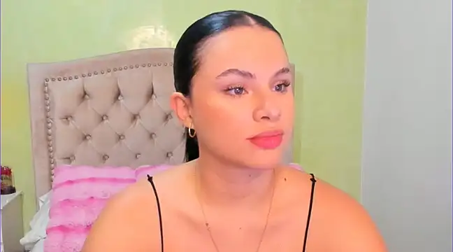 Luciluu20 online show from January 8, 6:09 pm