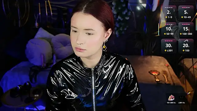 Lily Moonlight online show from January 14, 7:45 am