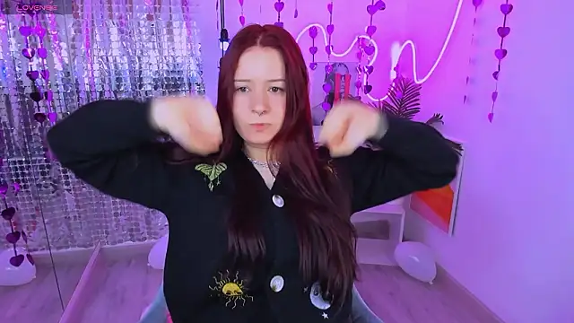 Lily Moonlight online show from February 15, 7:20 am