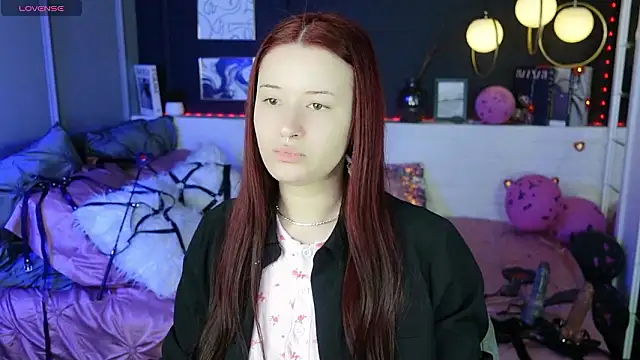 Lily Moonlight online show from February 20, 1:46 pm