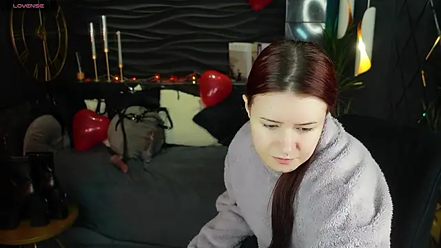 Lily Moonlight online show from February 8, 7:17 am