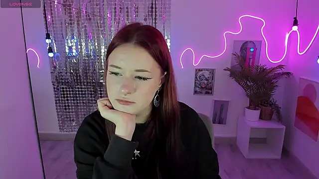 Lily Moonlight online show from September 21, 6:51 am