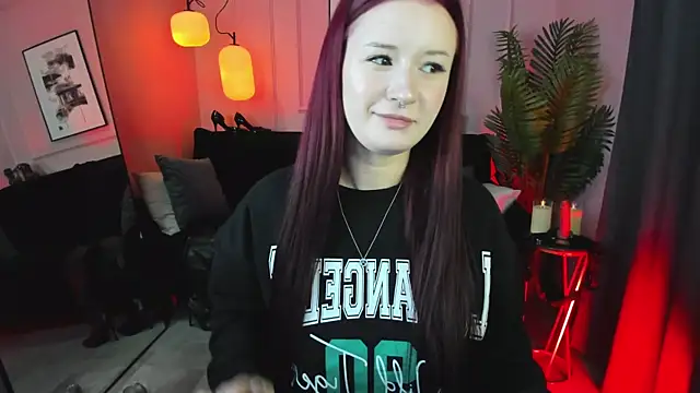 Lily Moonlight online show from October 12, 6:59 am