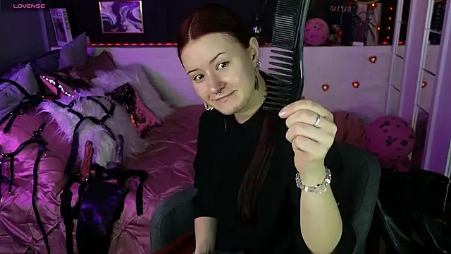 Lily Moonlight online show from February 22, 7:55 am