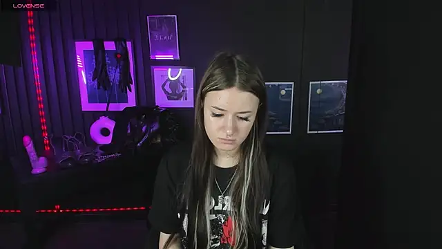 Lily Moonlight online show from February 13, 7:56 am