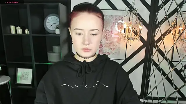 Lily Moonlight online show from February 26, 2:06 pm