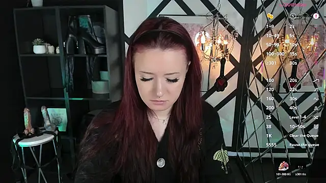 Lily Moonlight online show from March 6, 7:03 am