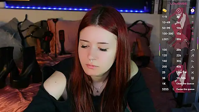 Snapshot of Lily_Moonlight chatting on June 12, 2:37 pm Lily Moonlight online show from June 12, 2:37 pm