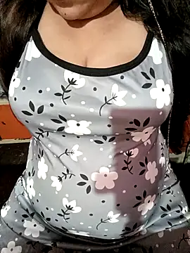Beautyy38 online show from May 9, 3:21 am