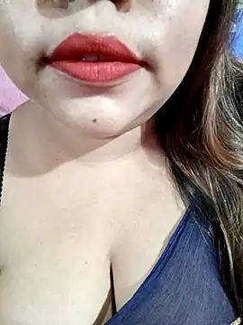 Snapshot of Beautyy38 chatting on October 14, 10:49 am Beautyy38 online show from October 14, 10:49 am