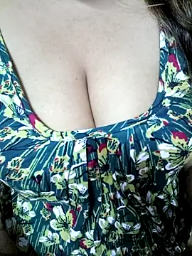 Beautyy38 online show from October 31, 8:27 pm