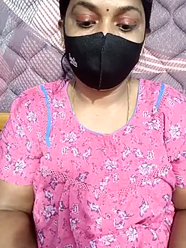 Snapshot of Renuma chatting on December 15, 9:48 am Renuma online show from December 15, 9:48 am