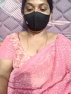 Snapshot of Renuma chatting on December 5, 12:48 pm Renuma online show from December 5, 12:48 pm