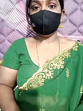 Snapshot of Renuma chatting on November 12, 3:21 am Renuma online show from November 12, 3:21 am