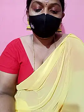 Snapshot of Renuma chatting on November 30, 12:39 pm Renuma online show from November 30, 12:39 pm