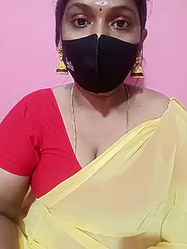 Snapshot of Renuma chatting on November 29, 9:31 am Renuma online show from November 29, 9:31 am