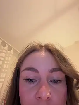 Joanachupa online show from December 20, 9:06 pm