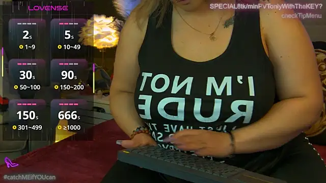 ZoeMesmerize online show from June 12, 4:54 am