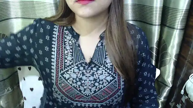 queen angelina online show from March 8, 8:01 pm