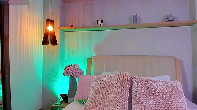 CamilleLynn online show from November 9, 7:40 pm